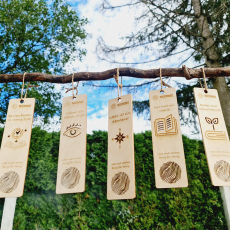Holz-Lesezeichen für Kinder mit inspirierenden Sprüchen